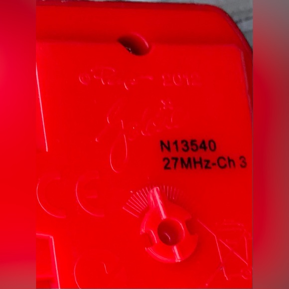 PEYO Not Working THE SMURFS RC Cars Remote Control Smurfette Mobile Vehicle Toy - Picture 9 of 11